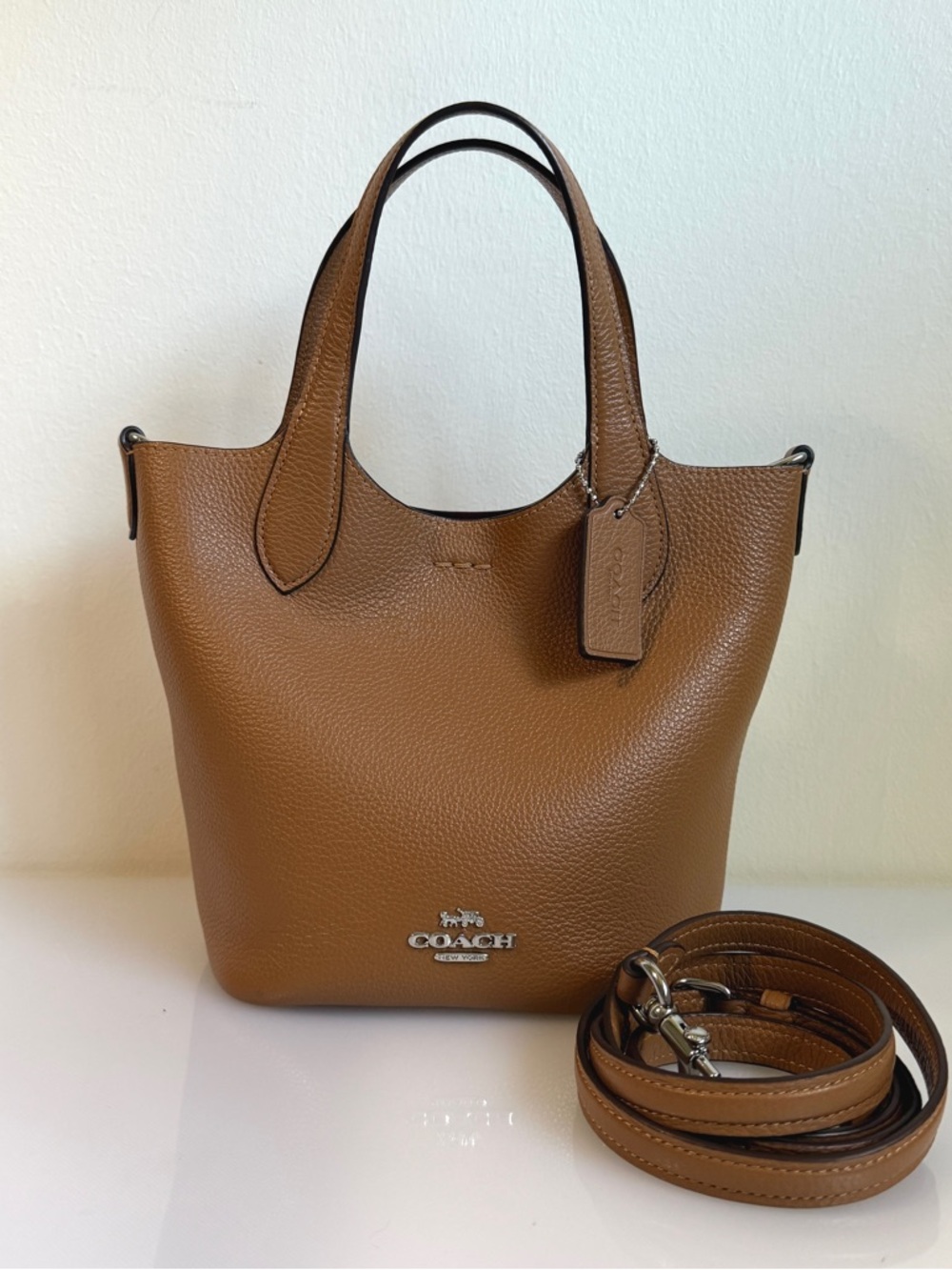 Coach Hanna Bucket Bag Saddle Brown - Picture 3 of 14